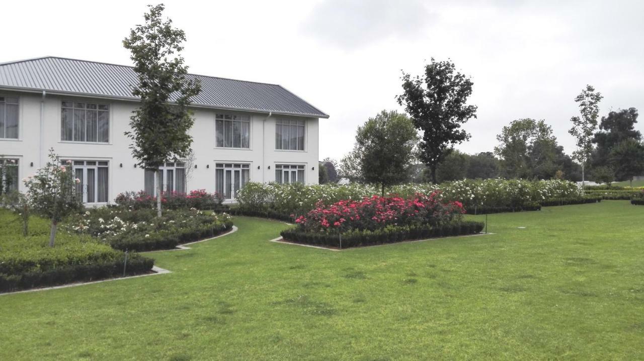 Inanda Club Hotel Johannesburg Bagian luar foto
