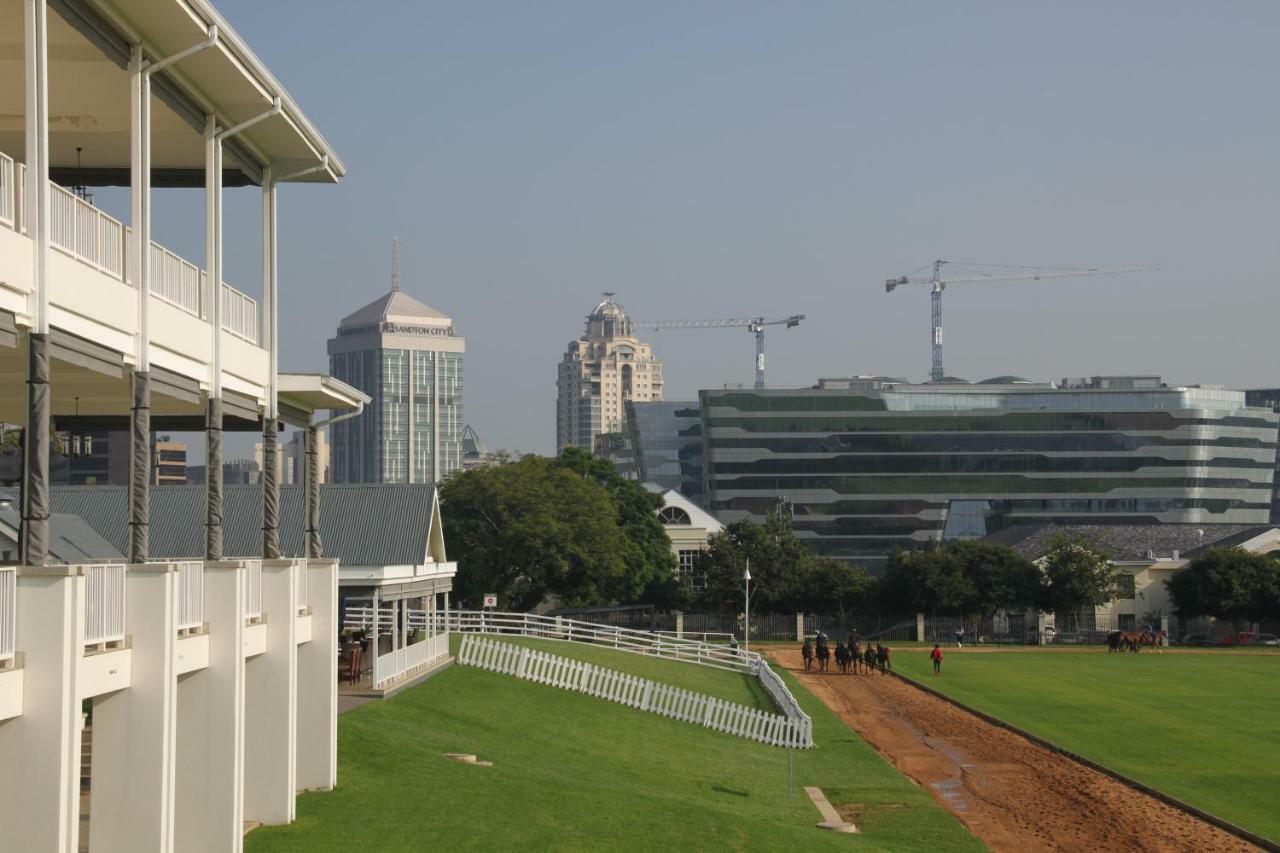 Inanda Club Hotel Johannesburg Bagian luar foto